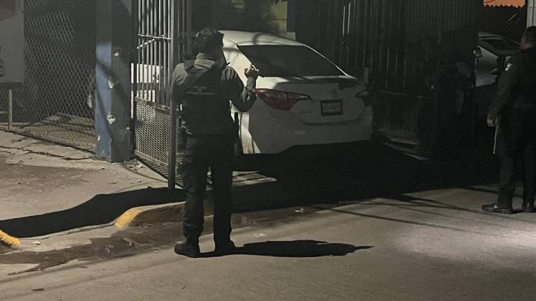Atacan a balazos un autolavado en la colonia 4 de Marzo, en Culiacán