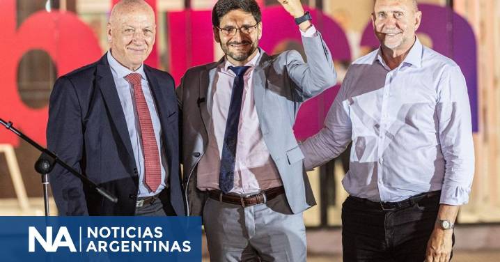 Pullaro apuntó a la corrupción en ANDIS al inaugurar un hospital en Rafaela