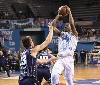Oberá encontró el veneno para inocularle a Peñarol