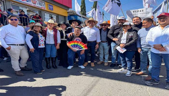 Vladimir Hernández destaca avances en certeza jurídica y servicios