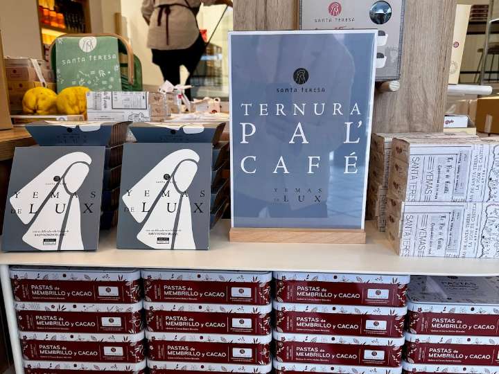 Las yemas de las monjas de Santa Teresa se suben al carro de Rosalía (pero las fabrica una empresa)