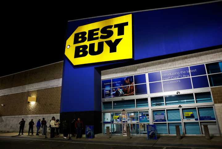 Best Buy raises annual forecasts as shoppers snap up holiday deals