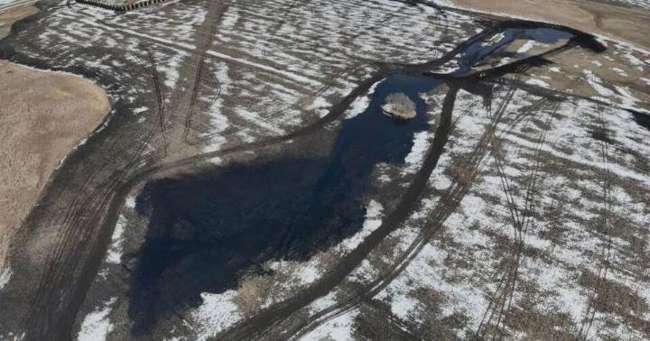 Preliminary findings show a fatigue crack caused a Keystone Pipeline oil spill in North Dakota