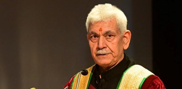 LG Sinha lauds J&K Police for cracking Pan