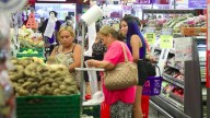 La inflación trepó al 2,3% en octubre y se acelera en noviembre por la suba en alimentos