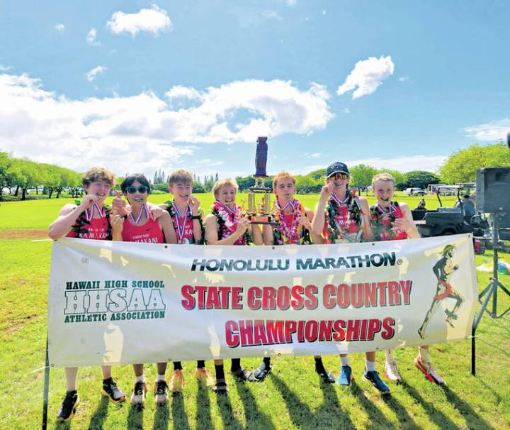 ‘They love to run’: HPA boys win DII state title