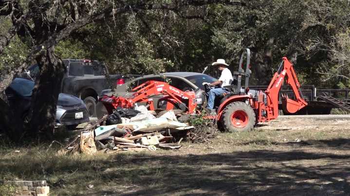 'There's still just so much left to be done' | Big Sandy Creek clean up continues as volunteers aid residents