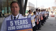 WATCH: Why Allegiant pilots picketed in 'show of unity'…