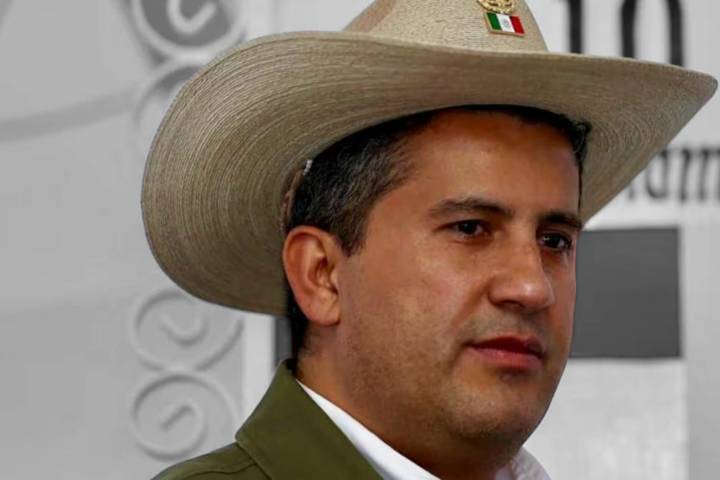 Grecia Quiroz solicita al IMPI la marca de Carlos Manzo y del 'Movimiento del Sombrero'