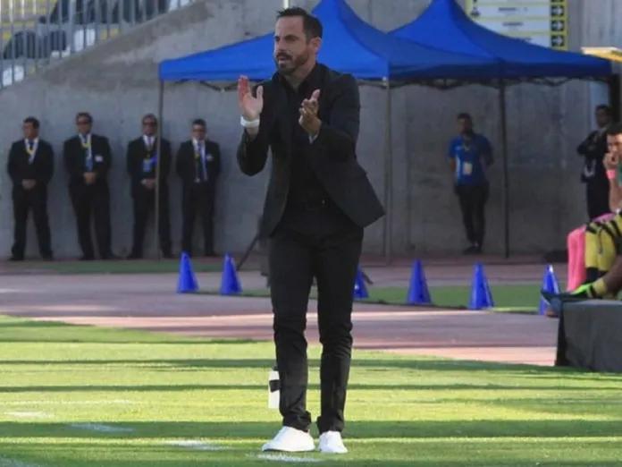 Monagas SC anuncia la salida del DT Enrique «Kike» García