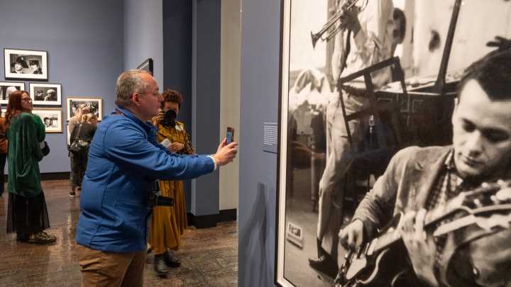 Photographer finds a picture of his dad in Paul McCartney's photo book