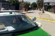 Hombre es hallado muerto en el patio de su casa en Quilicura: estaba amarrado de pies y manos