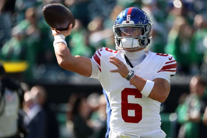 Giants vs. Bears NFL prediction, picks and best bets: Dart aims to lead New York to a road upset