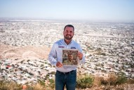 Lleva diputado Avitia su informe legislativo casa por casa en Ciudad Juárez