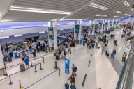 Tránsito aéreo en EE. UU. podría reducirse al mínimo por cierre gubernamental