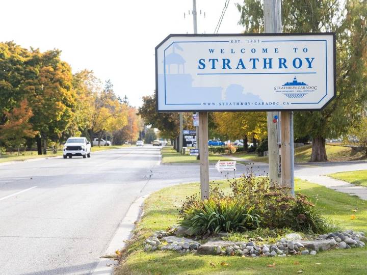 New gateway signs get green light after debate | The Stratford Beacon Herald