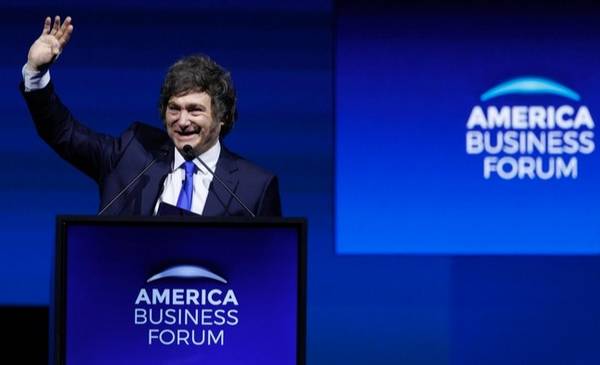 Javier Milei se reunió con empresarios en Nueva York y volvió al lugar donde pidió ser presidente