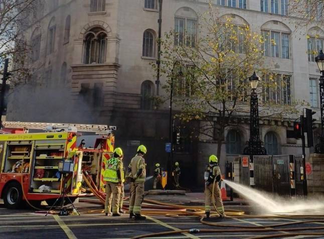 Major fire breaks out in tunnel in central London sparking road closures