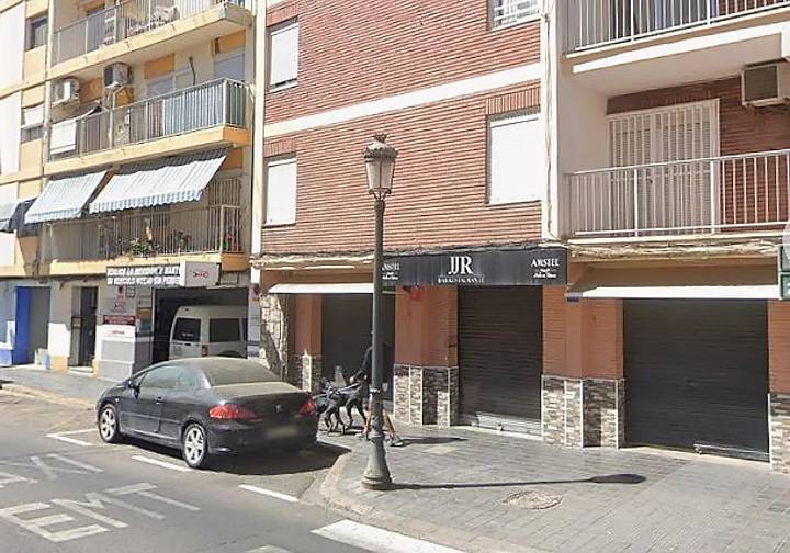 Dos detenidos por acuchillar a un joven tras una discusión por molestar a unas chicas en un bar