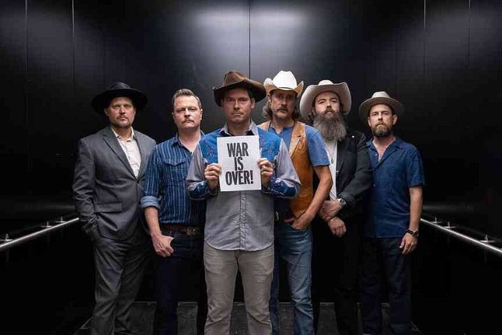 Old Crow Medicine Show ‘raise a ruckus’ for Holiday Hootenanny Dec. 6 at Walton Arts Center