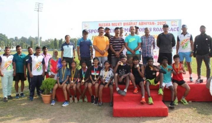 Open Road Race Organized Under ‘Nasha Mukt Bharat Abhiyan’; Over 200 Participants Take Part