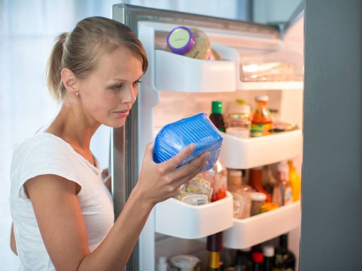 Canadians chuck hundreds of dollars of edible food each year: study