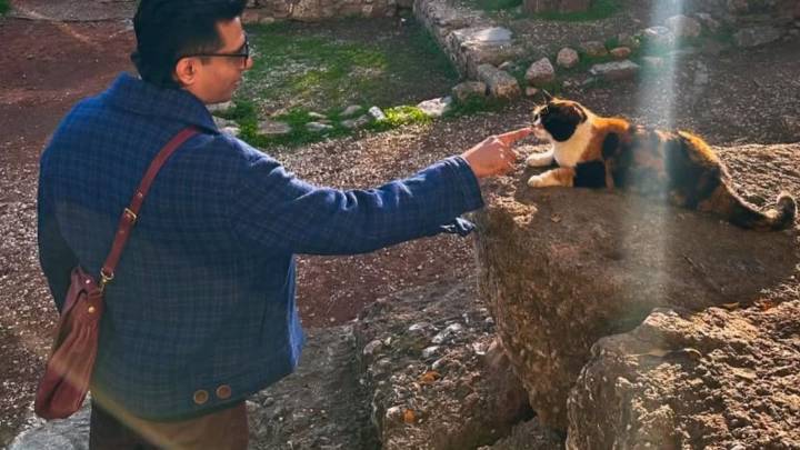 Greek Woman Falls In Love With Indian Actor, Marries Him, Then Divorce Happens. Now, They're Dating Each Other