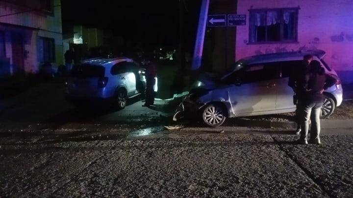 Colisión en Avenida Frei con Las Américas deja una conductora lesionada