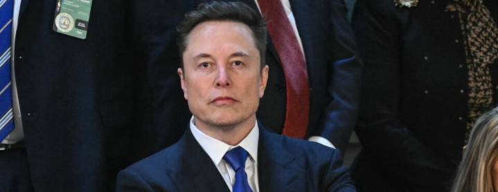 Tesla Shareholders Approve $1 Trillion Pay Package for Musk (2)