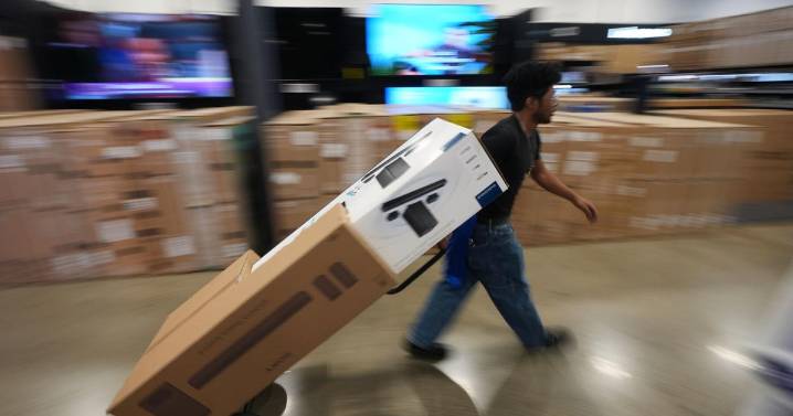 US retail sales rose slightly in September, adding to months of big gains