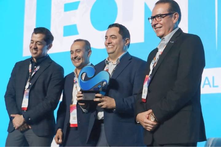 Recibe el programa “Aguardianes” de la JMAS Chihuahua Premio Nacional de Cultura Hídrica 2025