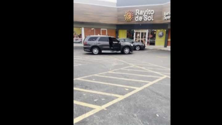 Agentes de ICE detienen a maestra de guardería en Chicago dentro de un centro de cuidado infantil