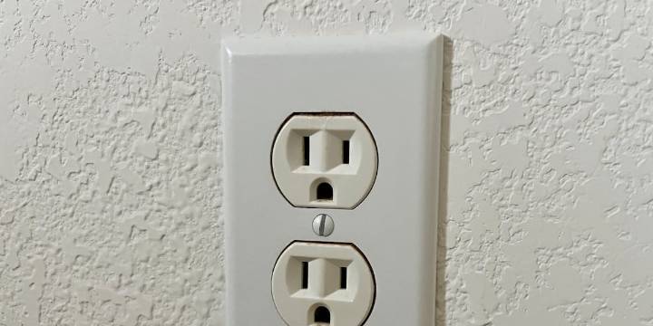 Scammers targeting utility customers this holiday season