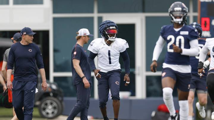 Bears open Jaylon Johnson's 21-day practice window