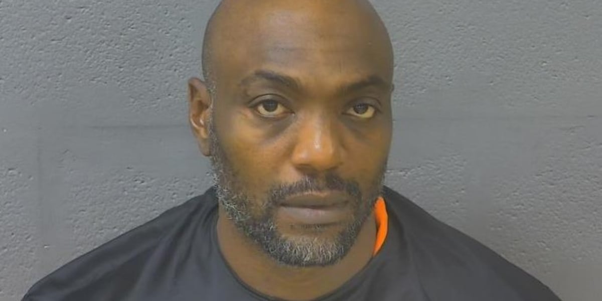 Two sought in Campbell County armed robbery