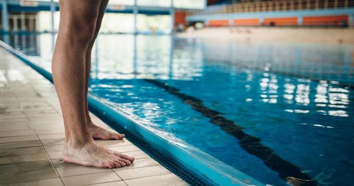 'Toe touchers' are plaguing UK swimming pools — but some say it's 'standard'