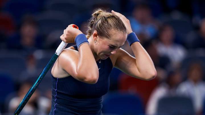Tennis star forced to clarify 'visa issues' claim after WTA Finals hopes wrecked