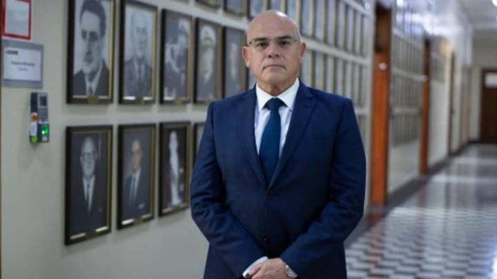 Primer ministro de Perú descarta ingreso forzoso a la embajada de México para detener a Betssy Chávez