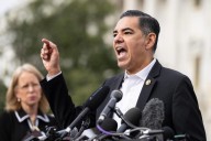 Líderes locales y congresistas abordan operativos de ICE en Los Ángeles