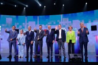 Los ocho momentos del último debate presidencial de Chile: desde los enfrentamientos hasta una rosa para un cumpleaños