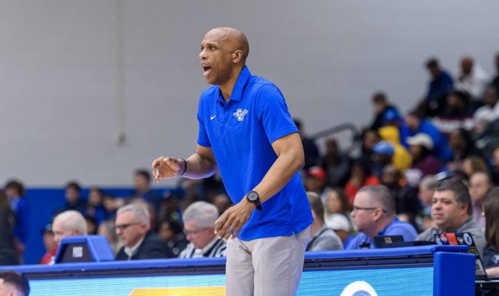 Smith’s late layup pushes Central Connecticut past Boston College 60