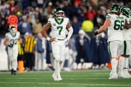 New York Jets bench struggling quarterback Justin Fields for Tyrod Taylor, AP source says