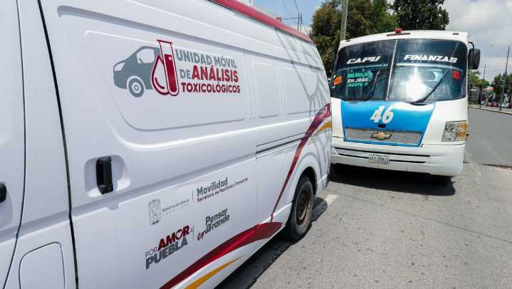 En Puebla, 63 conductores de transporte público dan positivo al antidoping