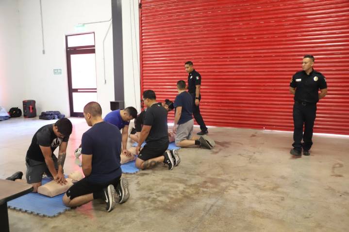 Fortalecen Academia de Bomberos con nuevo cuerpo de instructores