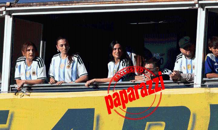 ¡Exclusivo! Las fotos de Dua Lipa en la Bombonera viendo el Superclásico entre Boca y River