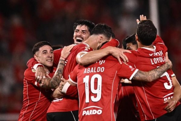 Independiente derrotó a Atlético Tucumán y revivió la ilusión de los Playoffs