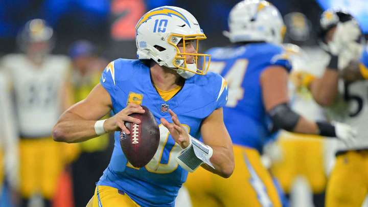 Bonkers Chargers’ Justin Herbert stat shows just how helpless LA’s O