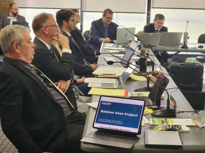 Natural gas pipeline developer to sign up western North Dakota suppliers, eastern users next year