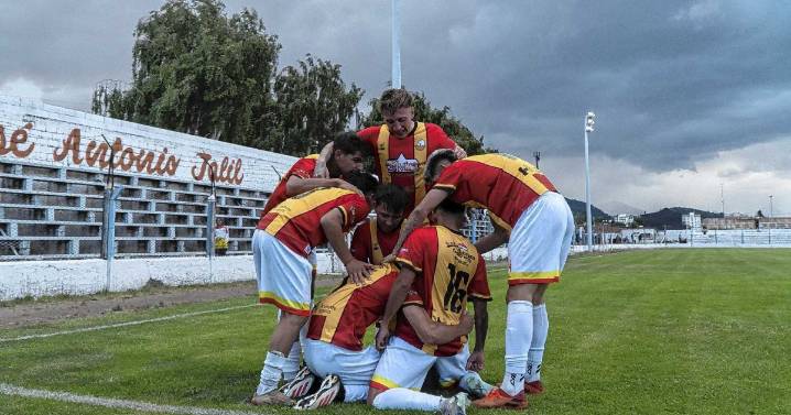 Regional Amateur: ventaja de Cruz del Sur y empate en Río Colorado