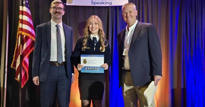 Portage student Josie Roberts wins national FFA title in prepared speaking
